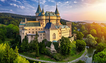 Viajes a CHEQUIA Y VIENA 2026 en español | Agencia de Viajes Festival